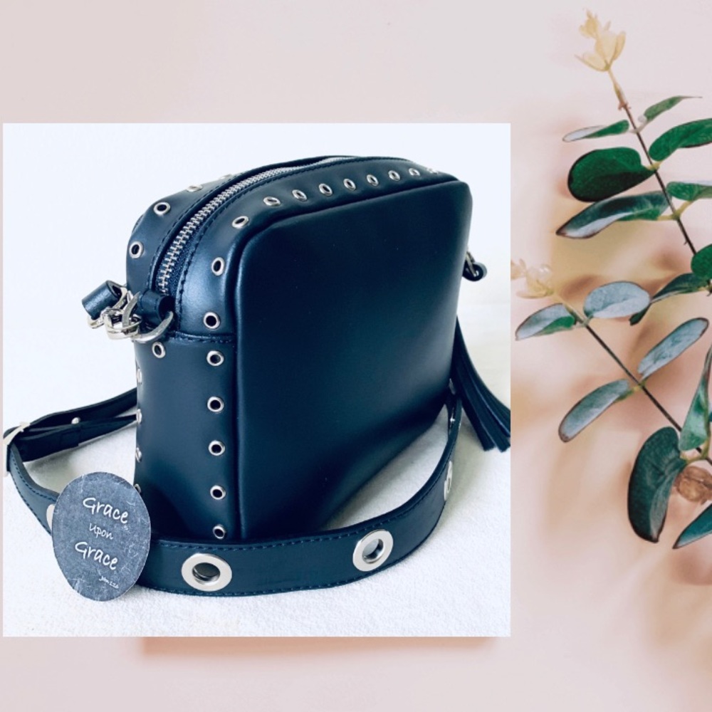 LUANA ITALIAN LEATHER Wide strap shoulder Bag